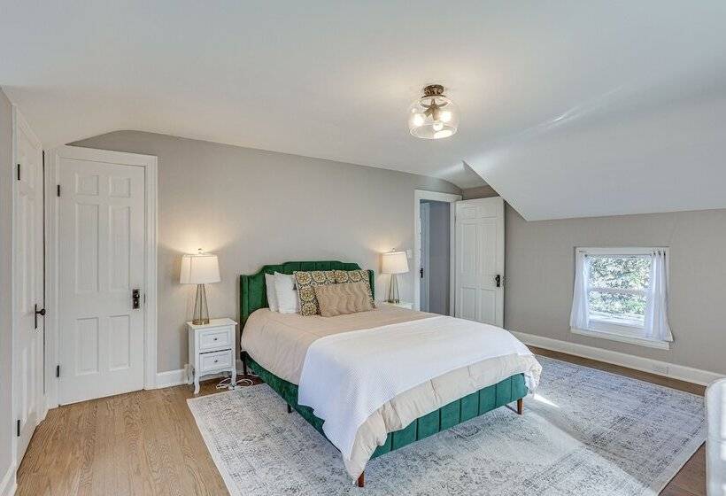 Pet Friendly Shelbyville Home W/ Fire Pit!