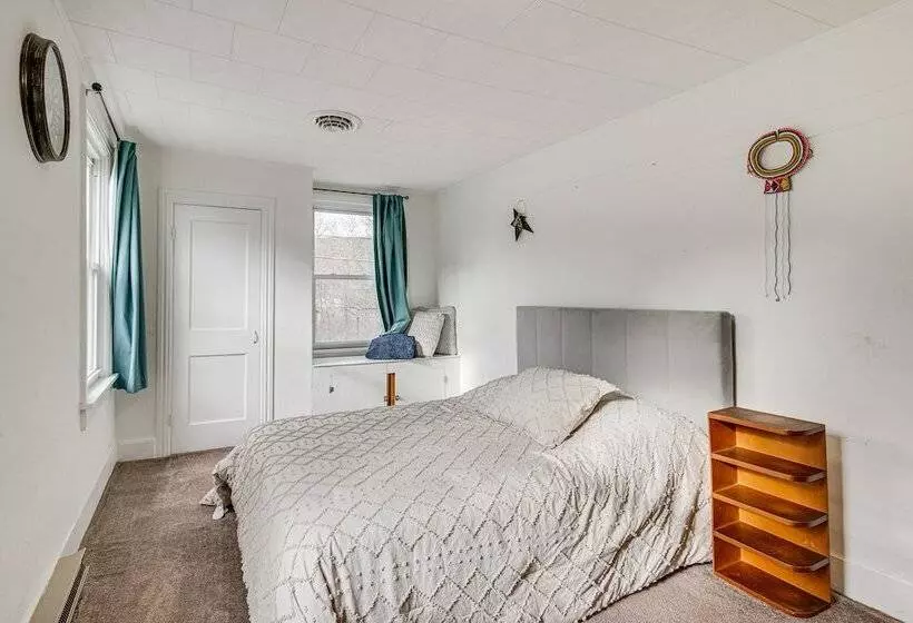 Quiet Port Royal Home W/ Deck, Near Juniata River!