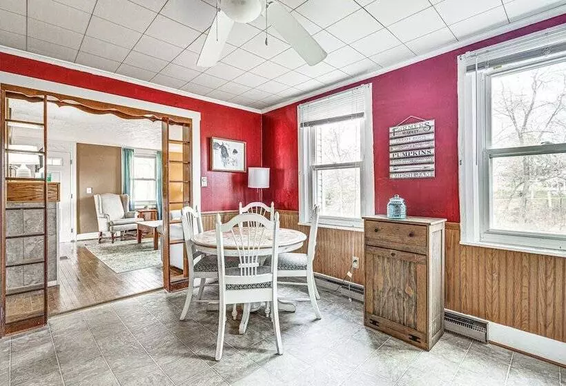 Quiet Port Royal Home W/ Deck, Near Juniata River!