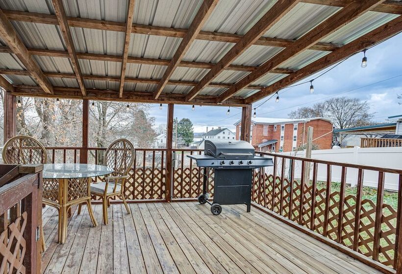 Quiet Port Royal Home W/ Deck, Near Juniata River!