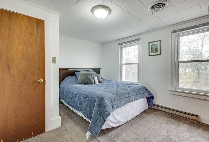 Quiet Port Royal Home W/ Deck, Near Juniata River!