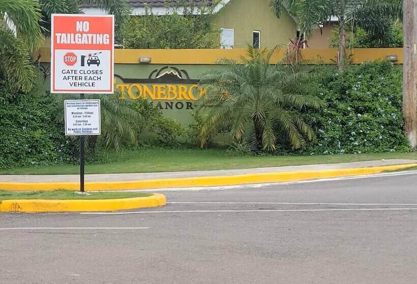 اقامتگاه Captivating 2 Bed House In Falmouth