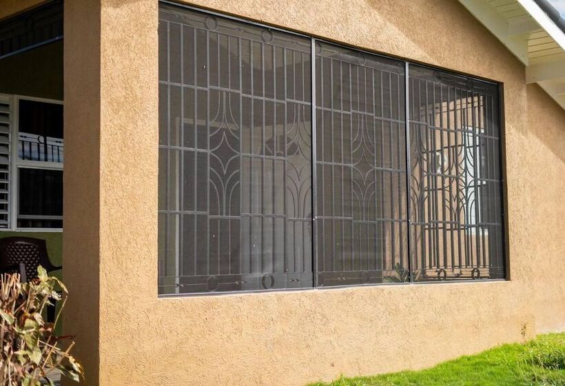 اقامتگاه Captivating 2 Bed House In Falmouth