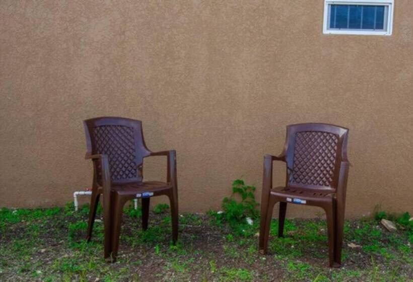 اقامتگاه Captivating 2 Bed House In Falmouth