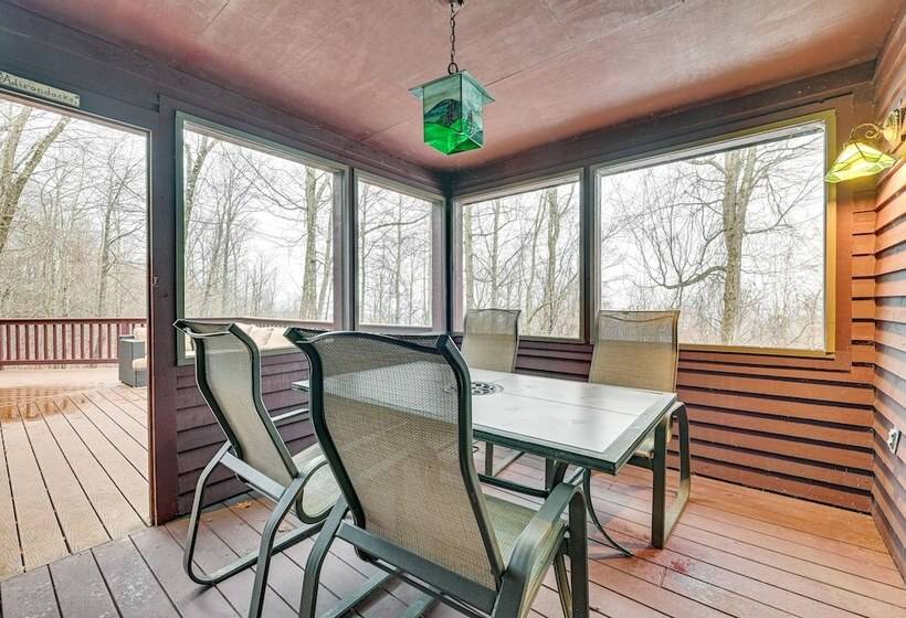 Secluded Adirondack Cabin ~ 5 Mi To Sacandaga Lake