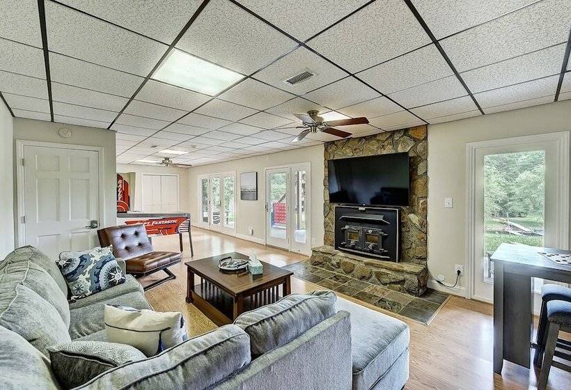 Shades Of Summer By Avantstay Gazebo, Dock, View