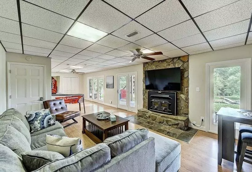 Shades Of Summer By Avantstay Gazebo, Dock, View