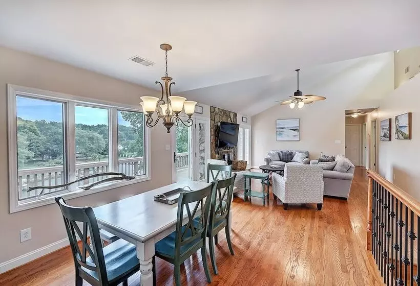 Shades Of Summer By Avantstay Gazebo, Dock, View