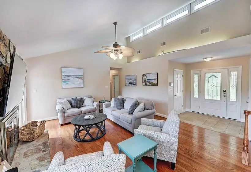 Shades Of Summer By Avantstay Gazebo, Dock, View