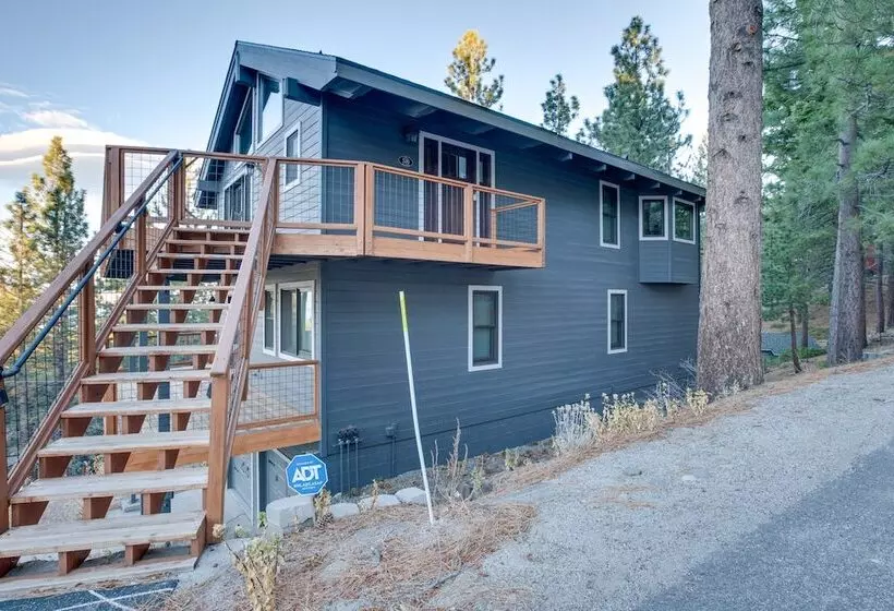 Stateline Mountain Cabin: 3 Mi To Heavenly Resort