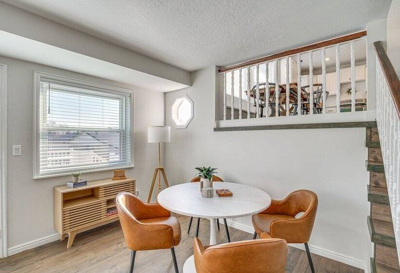 Stylish Orem Retreat W/ Deck, Near Byu & Uvu!