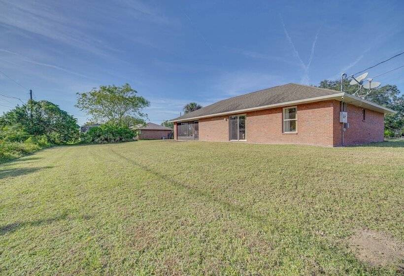 Sunny Palm Bay Home W/ Screened Porch Near Beaches