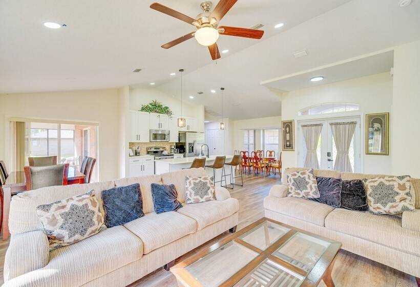 Sunny Palm Bay Home W/ Screened Porch Near Beaches