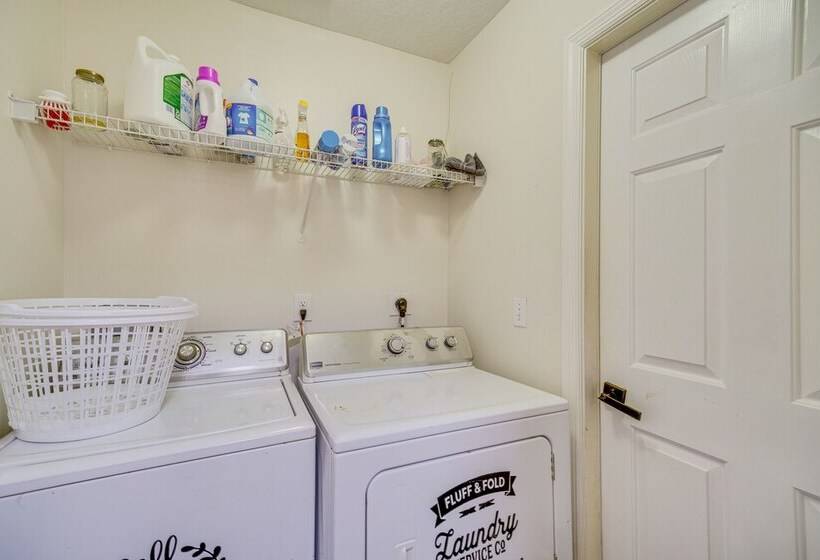 Sunny Palm Bay Home W/ Screened Porch Near Beaches