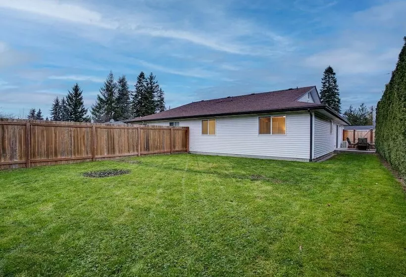 Updated Duplex Home < 1 Mi To Downtown Enumclaw!