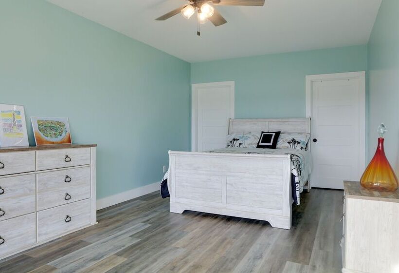 Waterfront Retreat W/ Dock On Turtle Creek Bay!