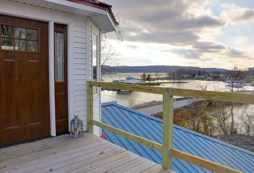 Waterfront Retreat W/ Dock On Turtle Creek Bay!