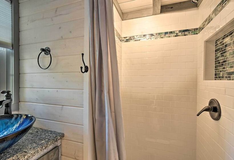 Blairsville Tiny Home W/ Covered Furnished Deck!