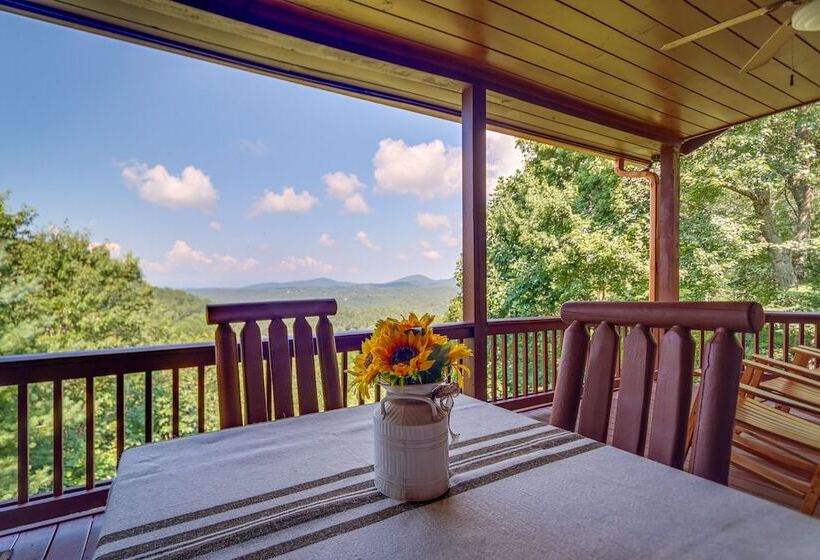 Mineral Bluff Bear Ridge Cabin W/ Hot Tub!
