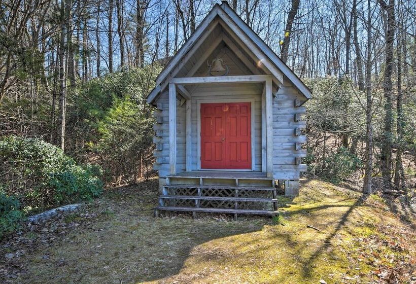 Blue Ridge Hideaway W/ Fire Pit & Mtn Views!