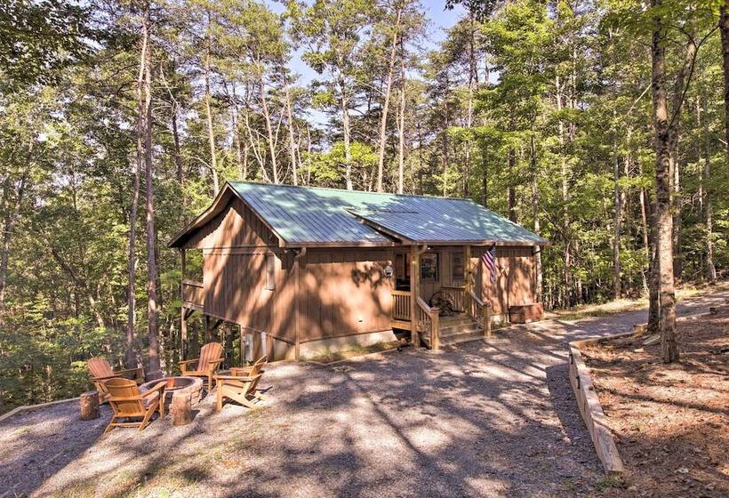 Blue Ridge Hideaway W/ Fire Pit & Mtn Views!