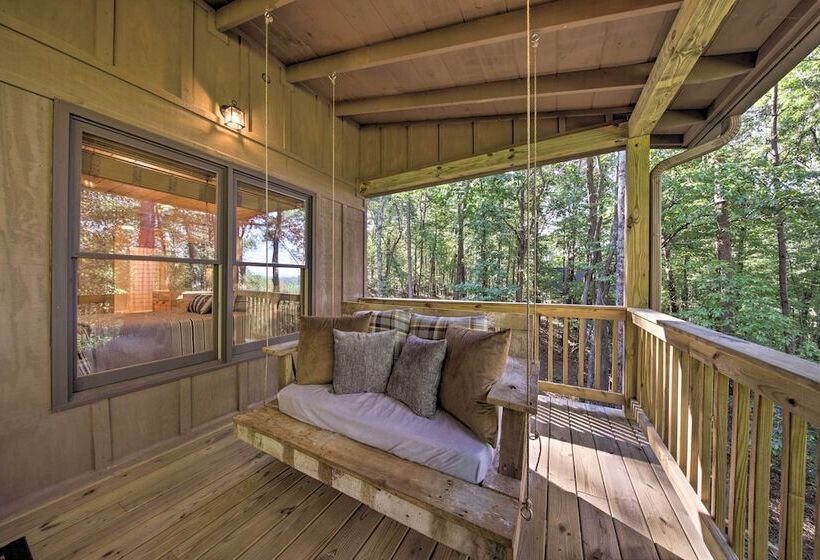 Blue Ridge Hideaway W/ Fire Pit & Mtn Views!