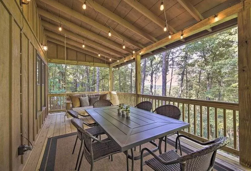 Blue Ridge Hideaway W/ Fire Pit & Mtn Views!