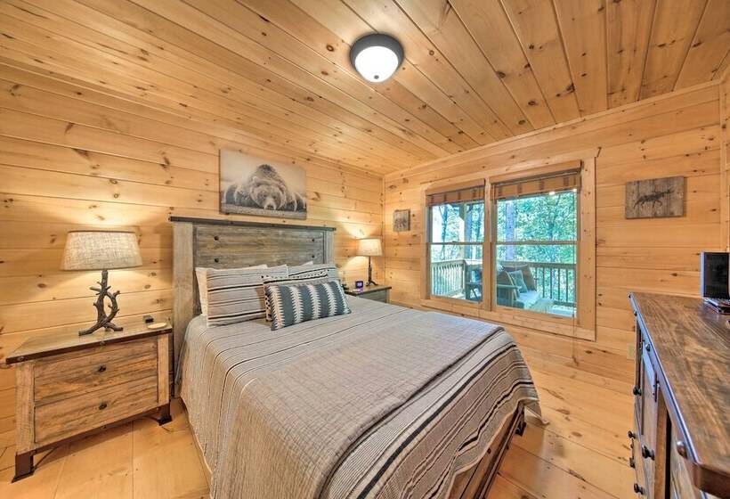 Blue Ridge Hideaway W/ Fire Pit & Mtn Views!