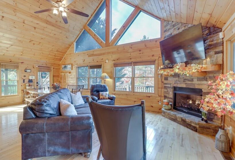 Mtn View Cabin: Hot Tub & Game Room In Blue Ridge
