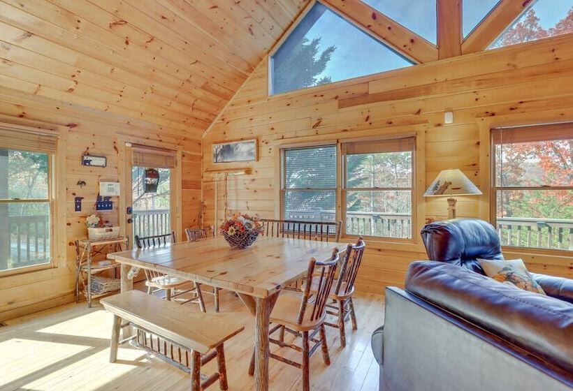 Mtn View Cabin: Hot Tub & Game Room In Blue Ridge