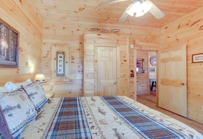 Mtn View Cabin: Hot Tub & Game Room In Blue Ridge