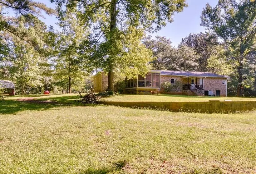 Charming Duplex: 12 Mi To Uga & Sanford Stadium!