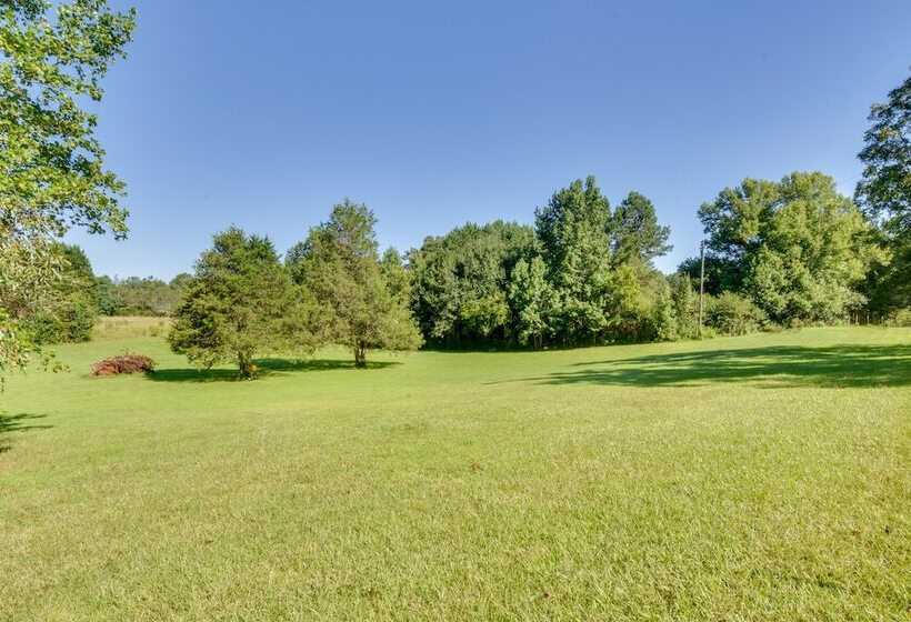 Charming Duplex: 12 Mi To Uga & Sanford Stadium!