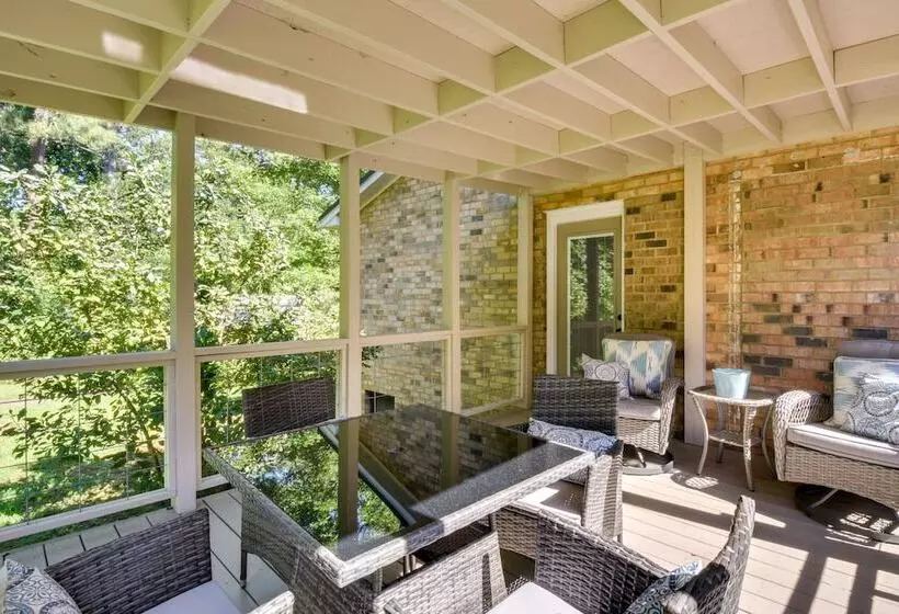 Charming Duplex: 12 Mi To Uga & Sanford Stadium!