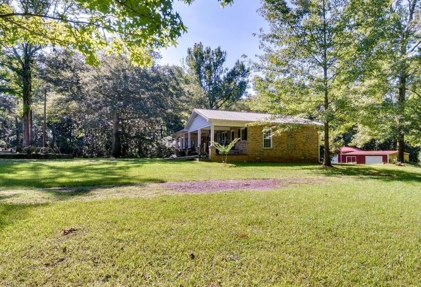 Charming Duplex: 12 Mi To Uga & Sanford Stadium!