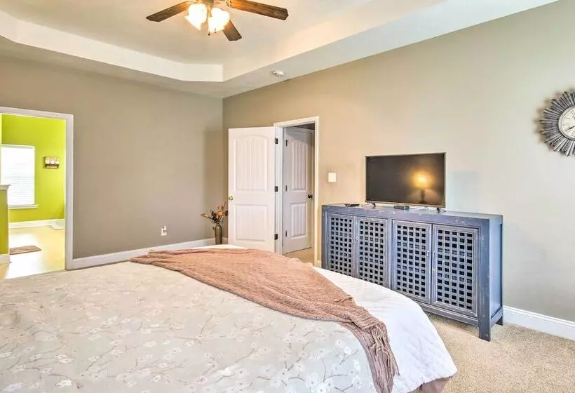 Charming Grovetown Home ~ 15 Mi To Augusta!