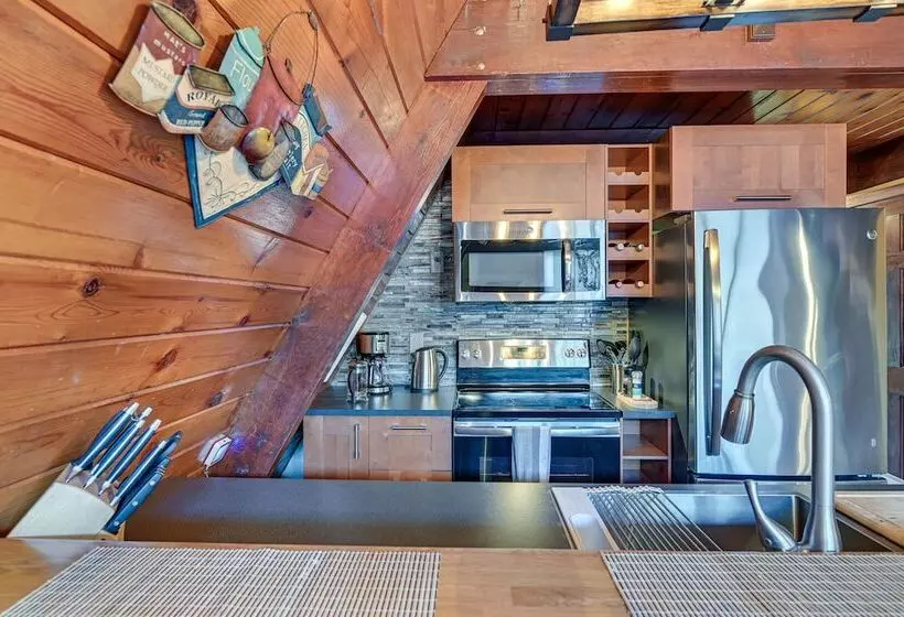 Walk To Ski Lift! Charming Hunter A Frame