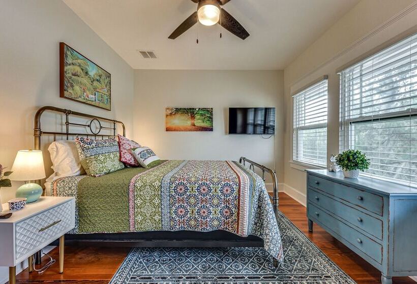 Chic Jacksonville Getaway, Walk To River & Parks!