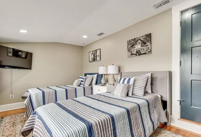 Chic Jacksonville Getaway, Walk To River & Parks!