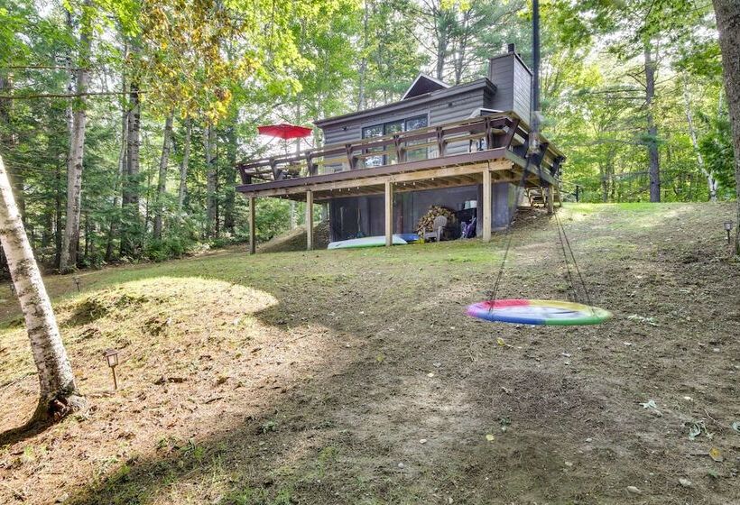 China Lake Retreat: Kayaks, Grill & Fireplace!