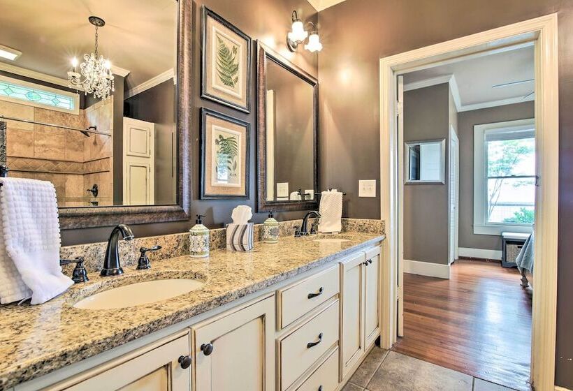 Cloudland Retreat W/ Mountain & Valley Views!