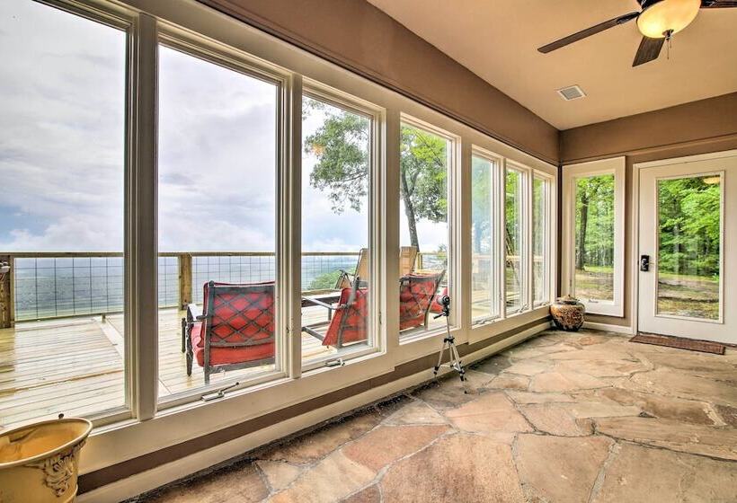 Cloudland Retreat W/ Mountain & Valley Views!