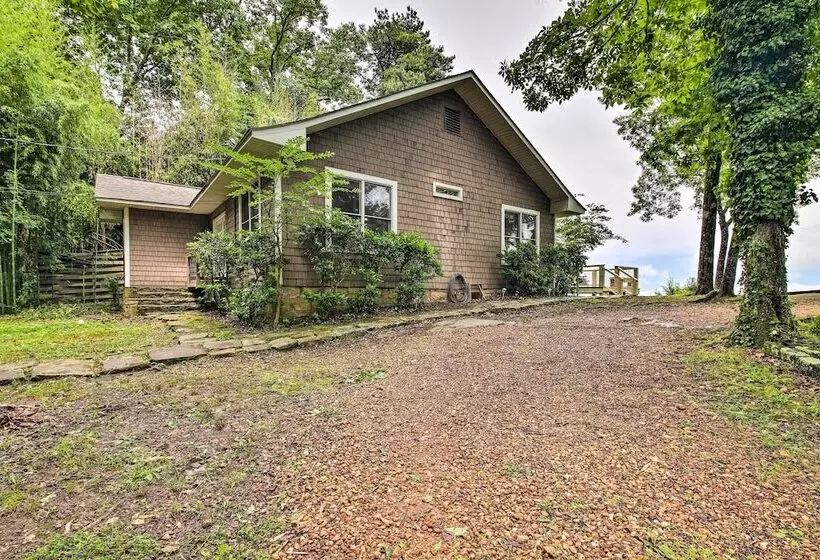 Cloudland Retreat W/ Mountain & Valley Views!