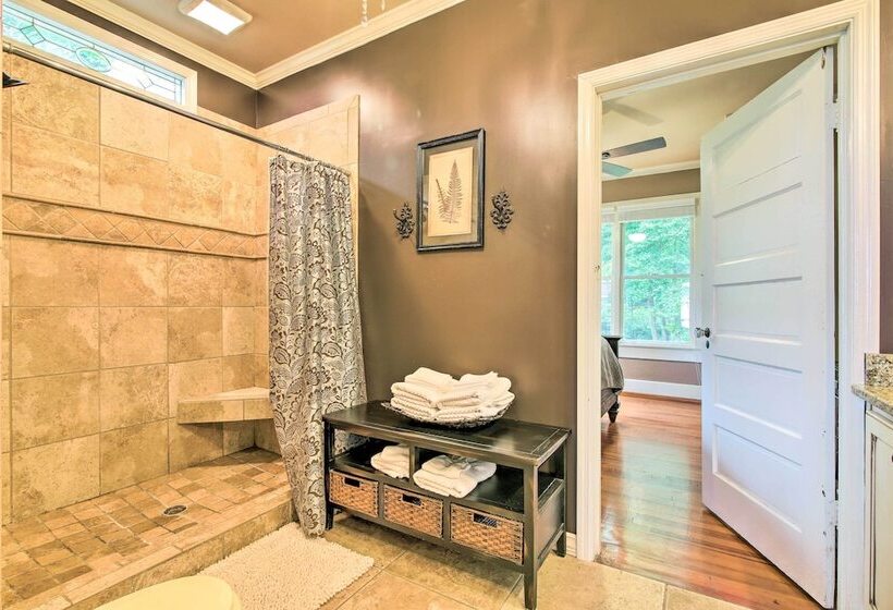 Cloudland Retreat W/ Mountain & Valley Views!