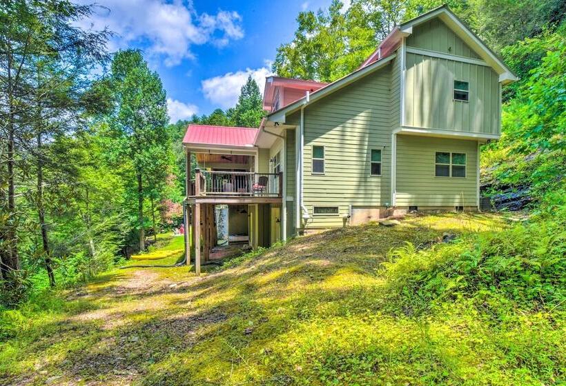 Cozy Riverside Dahlonega Home W/ Kayaks + Fire Pit