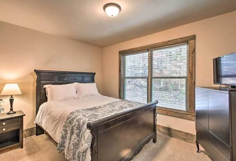 Creekside Craftsman Retreat In North Ga Mountains!