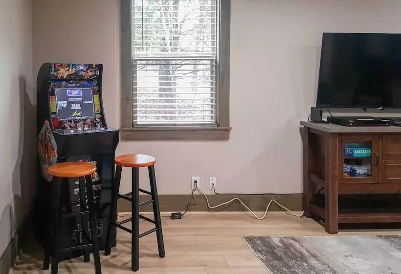 Creekside Craftsman Retreat In North Ga Mountains!