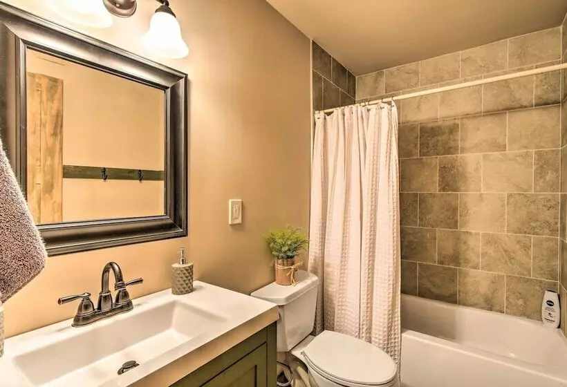 Creekside Craftsman Retreat In North Ga Mountains!