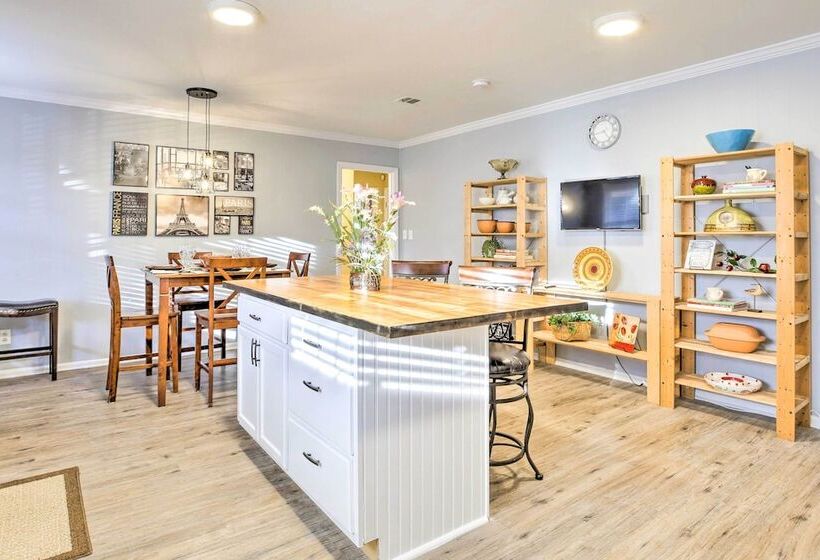 Dreamy Acworth Home W/ Resort Style Amenities!