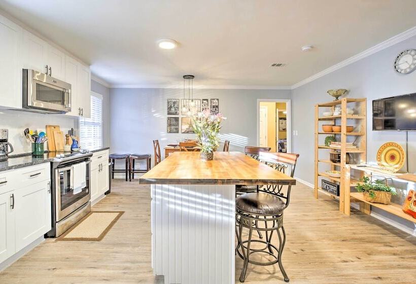 Dreamy Acworth Home W/ Resort Style Amenities!